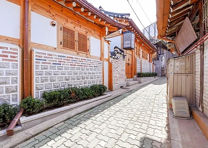 Affittacamere Hanok 24 Gyeongbokgung 2*