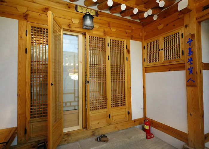 Hanok 24 Gyeongbokgung 2*