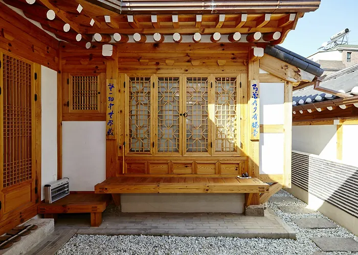 Hanok 24 Gyeongbokgung 2*